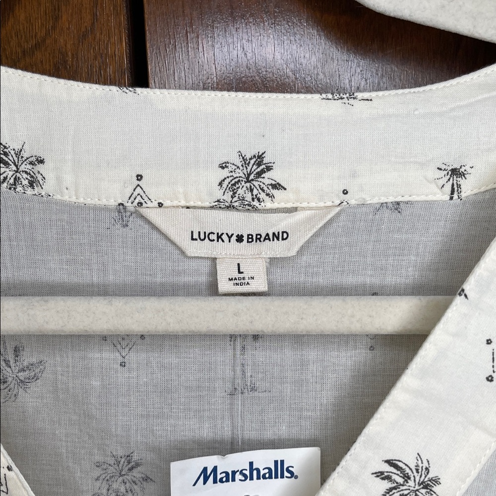 Lucky Brand Large Cream Palm Print Blouse NWT - Picture 2 of 5